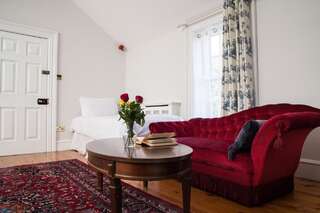 Гостевой дом The Harcourt Suites Дублин Улучшенный трехместный номер-16